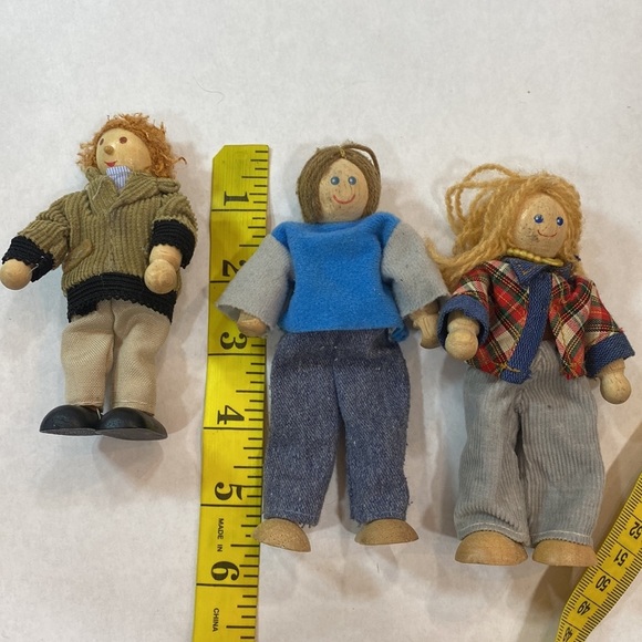 Wooden posable family mom,‎ dad, boy 5.5" - Picture 5 of 5